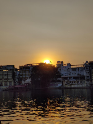Udaipur - Sunset lake view
